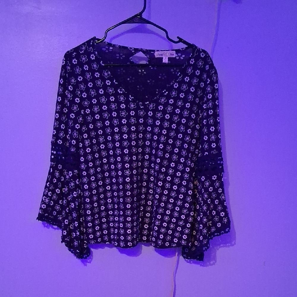 Blue Boxy Blouse with Relaxed Fit and 3/4 Sleeves
